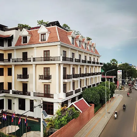 The Suite By Royal Crown Hotel-2